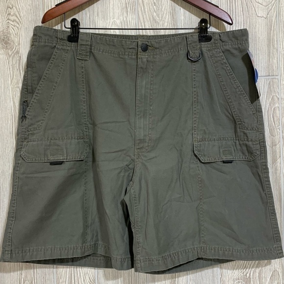 Mens Wrangler Hiker Green Multi Pocket Shorts Cotton Canvas Flex Waistband SZ 42 - Picture 1 of 10